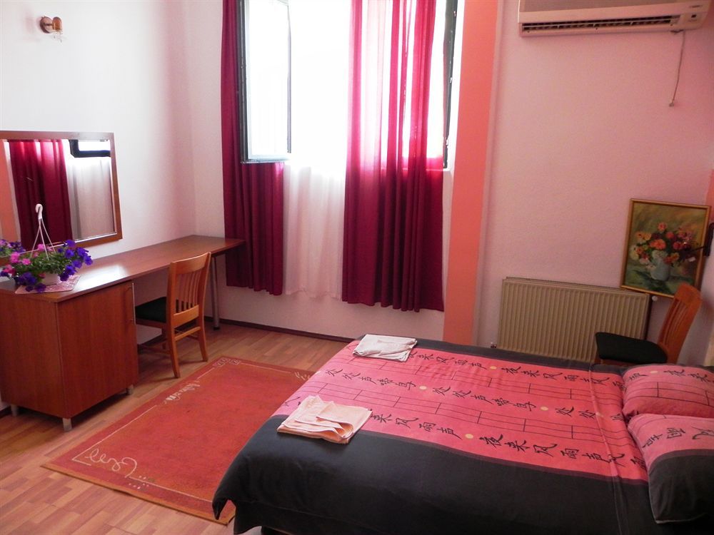 Hostel Izvor Podgorica Eksteriør bilde